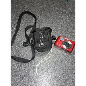 GE General Imaging Red A1455 14.1 Megapixel 5X Zoom Digi Camera Digital Case